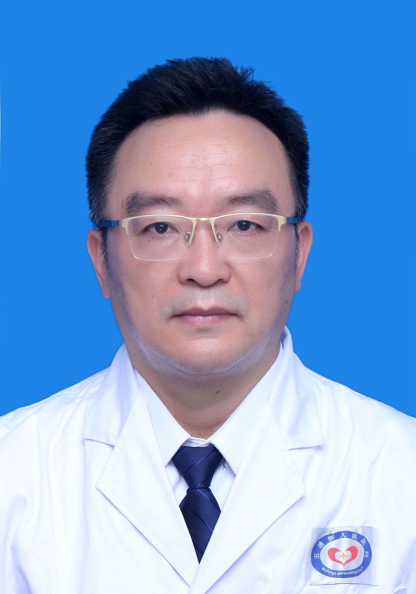 张德伦
